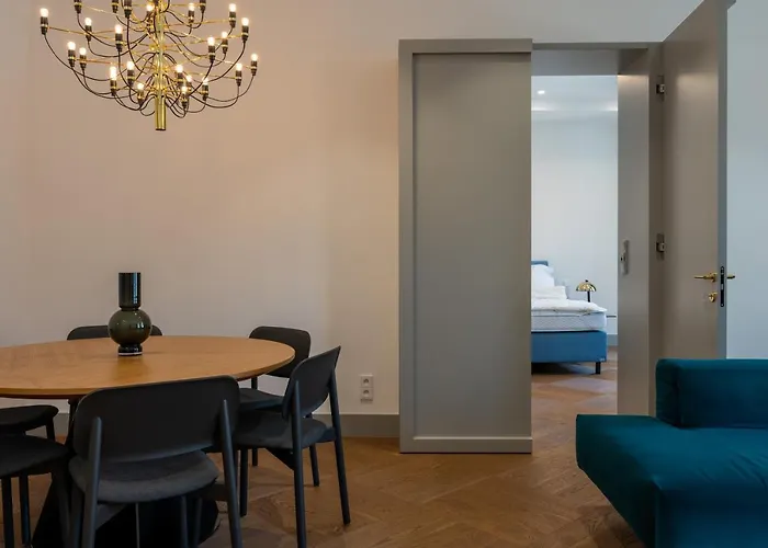 Luxury Old Town Apt, Parking *