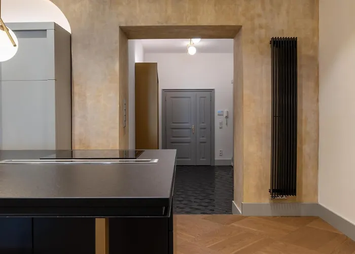 Апартаменты Luxury Old Town Apt, Parking *