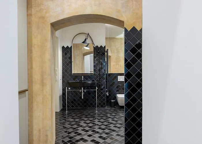 Апартаменты Luxury Old Town Apt, Parking