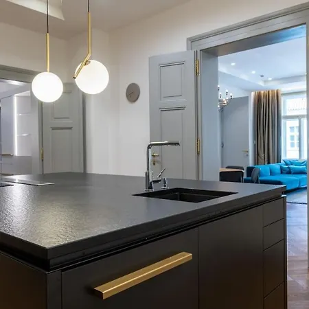 Luxury Old Town Apt, Parking * 布拉格